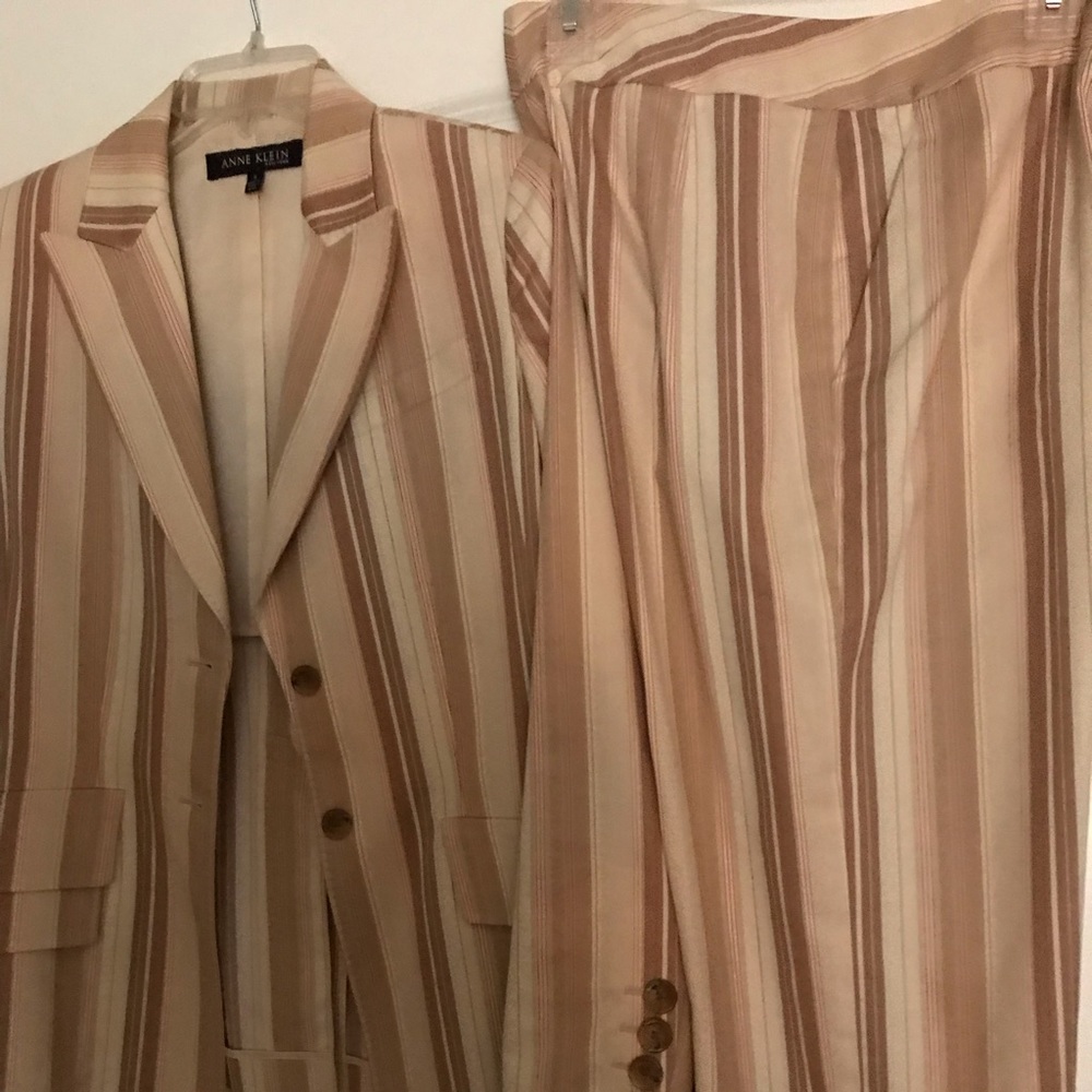 *ANNE KLEIN PANT SUIT
